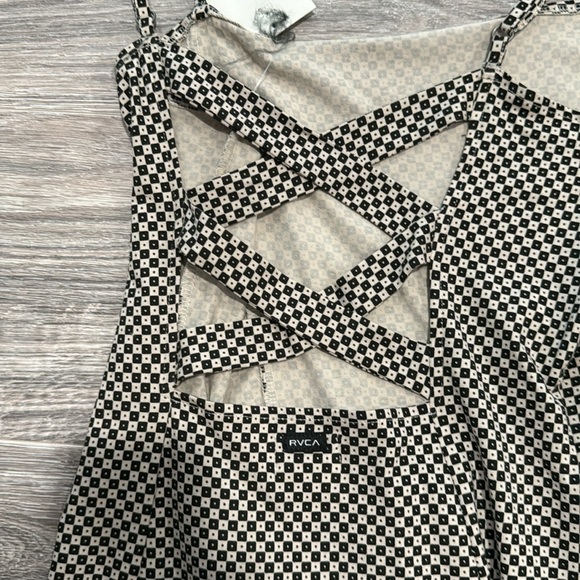 Brand new never worn RVCA dress with criss cross back.  Black and cream. - Picture 3 of 3